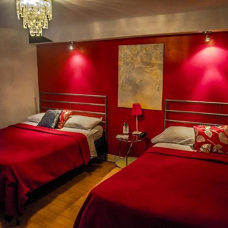 Celebrities Hotel Монреаль Экстерьер фото